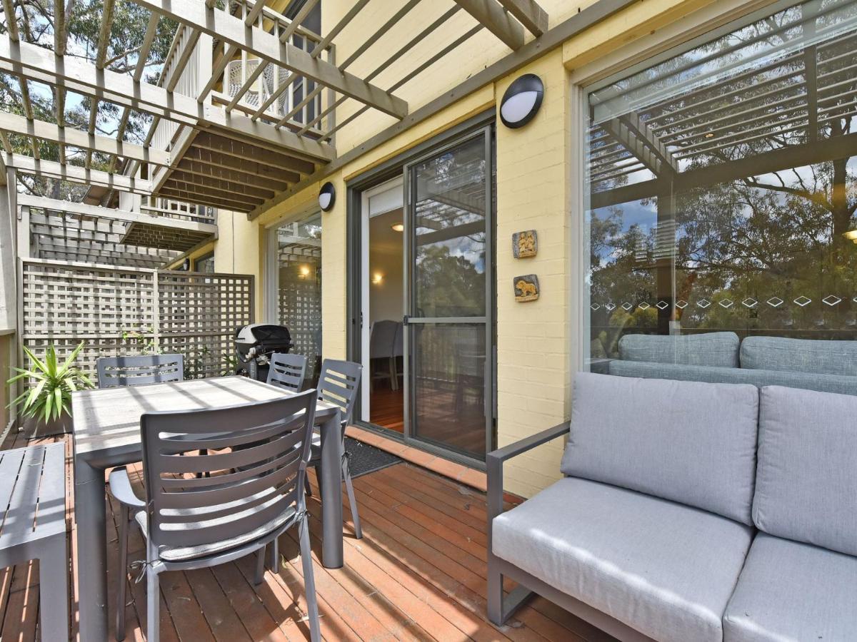 2br Heafy Located Within Cypress Lakes Villa Pokolbin