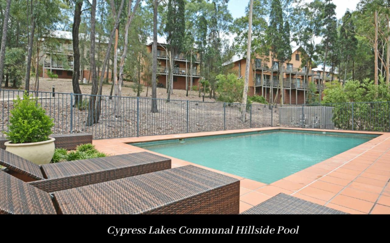 2br Heafy Located Within Cypress Lakes *